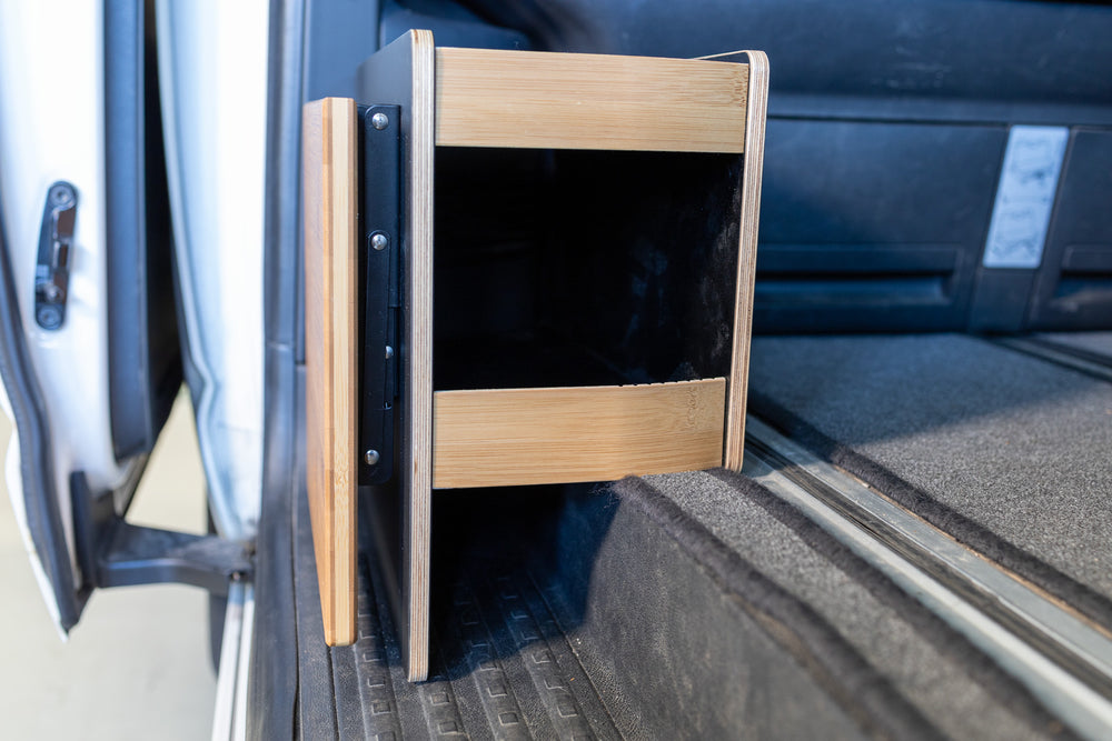 Sideboard mit Bambus Klapptisch